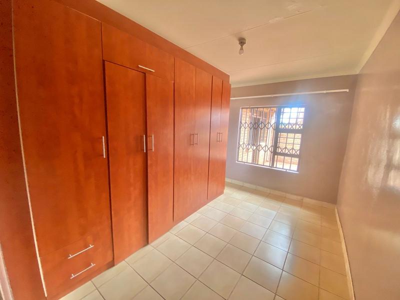 To Let 4 Bedroom Property for Rent in Kathu Northern Cape